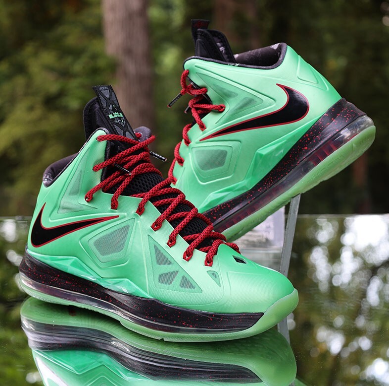 travis scott dunks pink